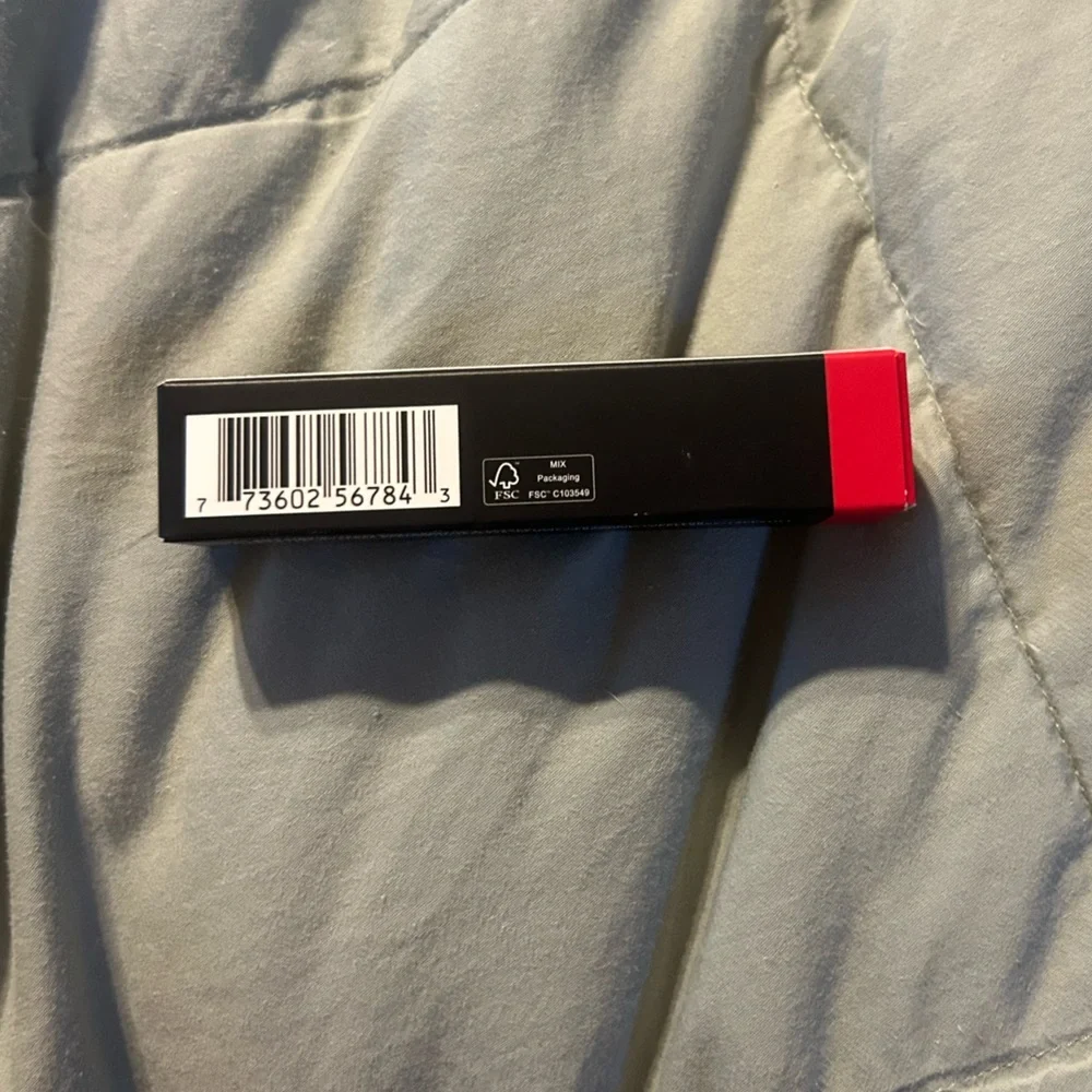 M·A·C Powder Kiss Lipcolor